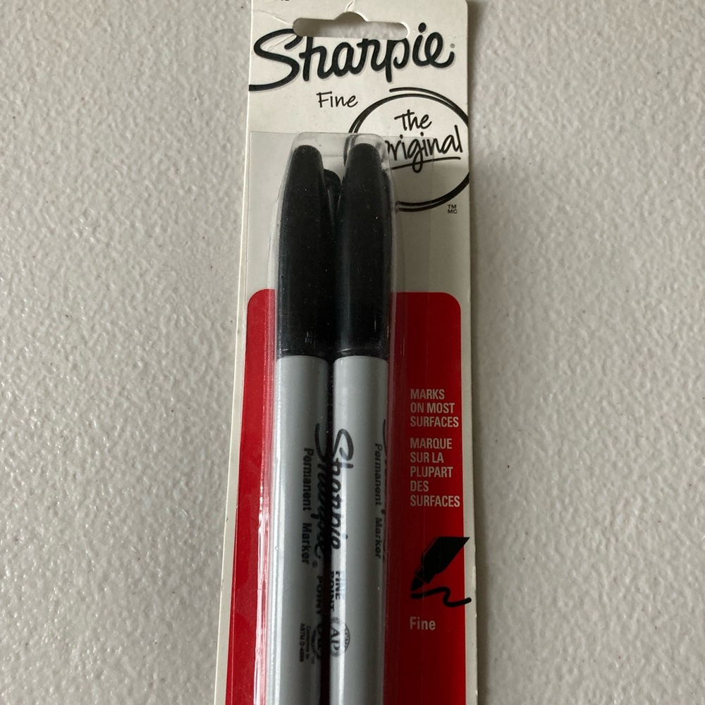 Sharpie Fine Point Black Permanent Markers 2 In New Sealed Package